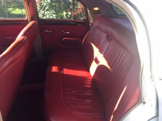 Foto 6 di 7: JAGUAR MkI 3400
