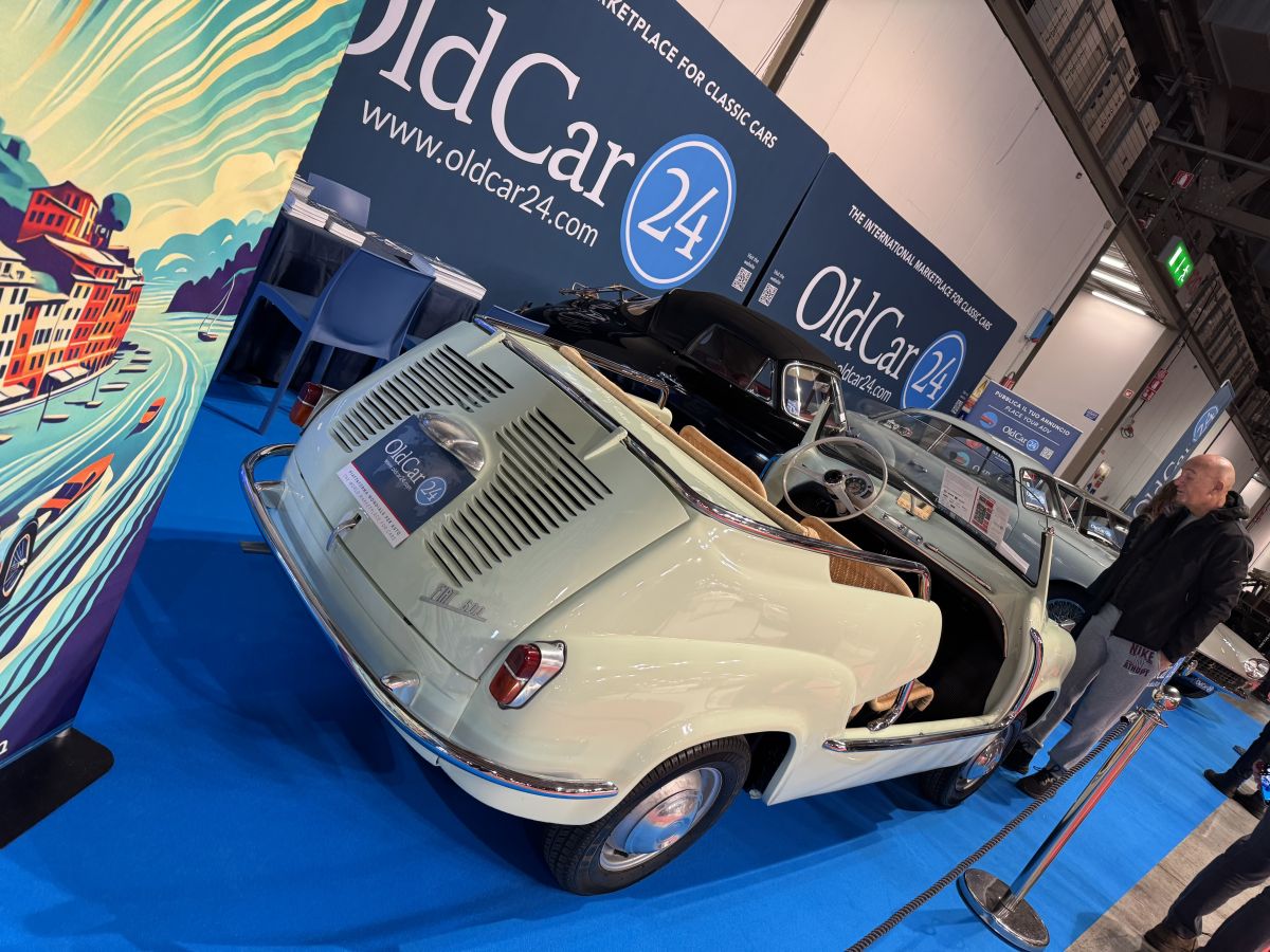 Le auto dei VIP della dolce vita nello stand OldCar24 a Milano Autoclassica