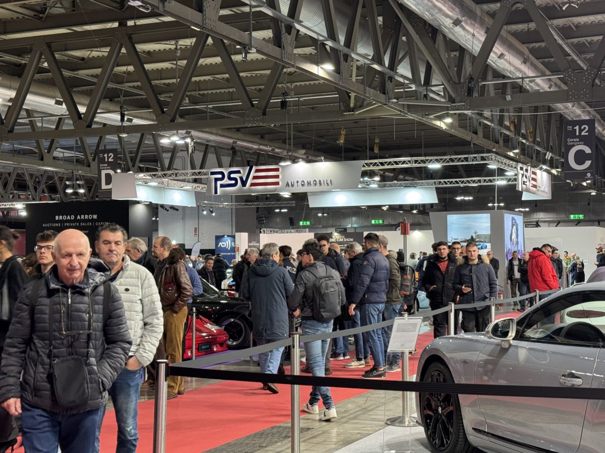 Le auto dei VIP della dolce vita nello stand OldCar24 a Milano Autoclassica