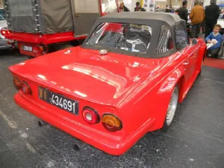 Foto 3 di 5: TRIUMPH TR6 