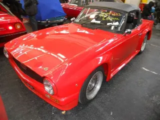 Foto 4 di 5: TRIUMPH TR6 