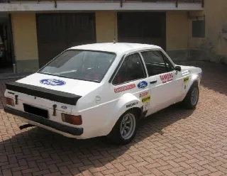 Foto 3 di 6: FORD Escort RS 2000 MK II Gr.2 
