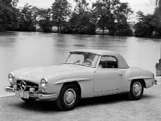 Foto 5 di 7: MERCEDES-BENZ 190 SL - HARD TOP 