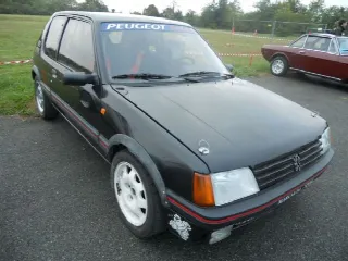 Foto 4 di 7: PEUGEOT  GTI 1.9 - GRUPPO 