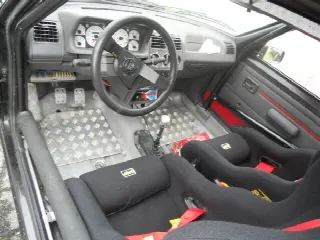 Foto 6 di 7: PEUGEOT  GTI 1.9 - GRUPPO 
