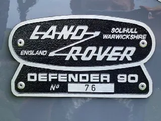 Foto 6 di 8: LAND ROVER Defender (1984-)   90