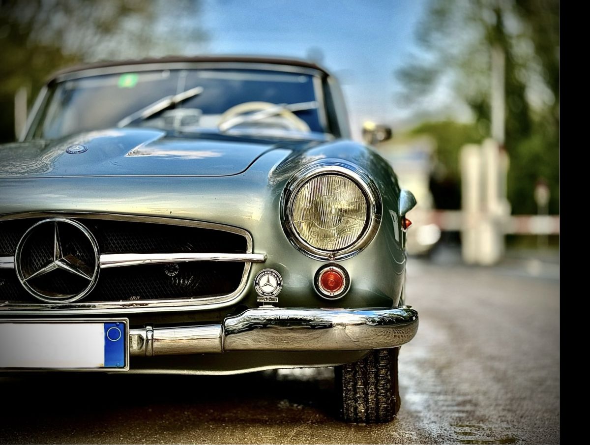 MERCEDES-BENZ 190 SL SOLD