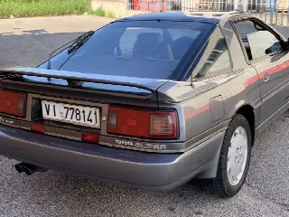 Foto 3 di 8:  235 Cv Coupè   