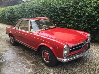 Foto 16 di 16: MERCEDES-BENZ SLPagoda(1963-1971) 250 modello california 