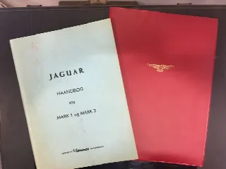 Foto 6 di 6: JAGUAR MKII 3.8   