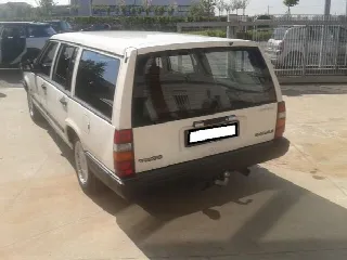 Foto 4 di 4: VOLVO  945 SW D