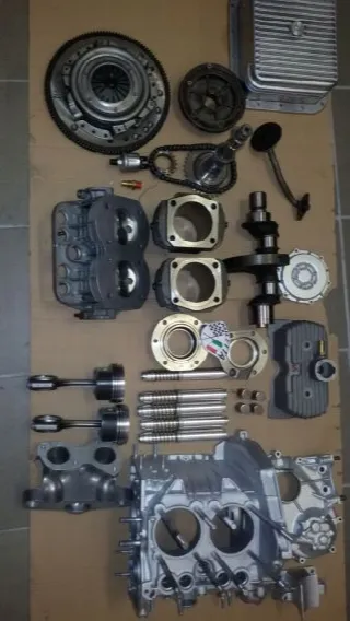 Foto 7 di 10: FIAT 500  F 8 bulloni  