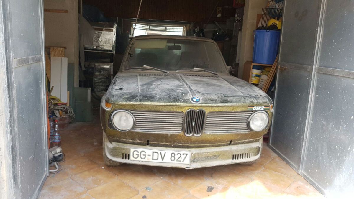 BMW 2002 100ps  Vendo Scambio con e21 e30 cabrio 