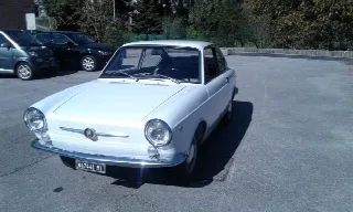 Foto 8 di 26: FIAT 850 SPORT 