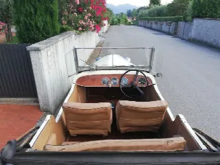 Foto 11 di 23: ASTON MARTIN Lagonda(1974-2017) Lagonda cabrio anno 1955  