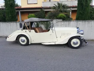 Foto 9 di 23: ASTON MARTIN Lagonda(1974-2017) Lagonda cabrio anno 1955  