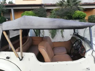 Foto 7 di 23: ASTON MARTIN Lagonda(1974-2017) Lagonda cabrio anno 1955  