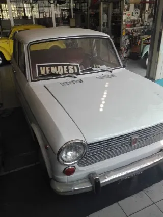 Foto 1 di 2: FIAT 1100 Berlina 