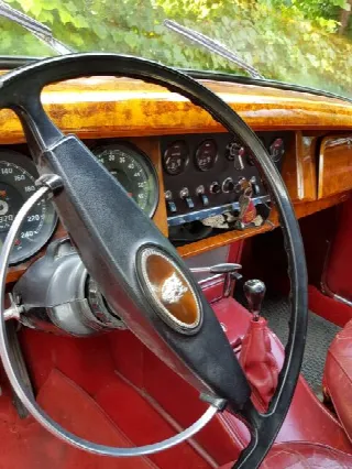 Foto 8 di 9: JAGUAR MKII   