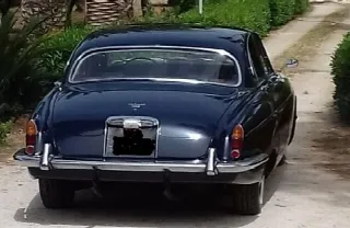 Foto 16 di 23: JAGUAR 420G 