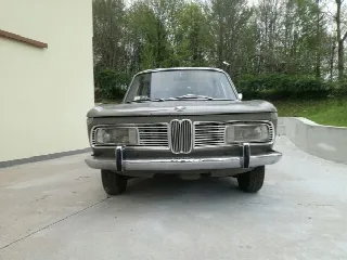 Foto 2 di 12: BMW 2000 Neue Klasse  