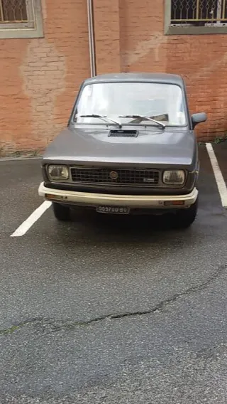 Foto 3 di 4: FIAT 127 super  