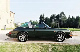 Foto 1 di 20: PORSCHE 911G"(1973-1989)" 911S 2.7  Targa  