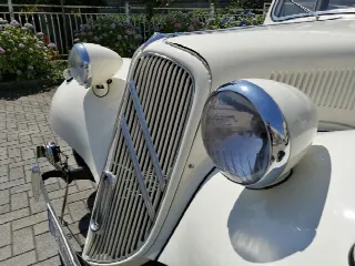 Foto 6 di 9: CITROEN Traction Avant    11B
