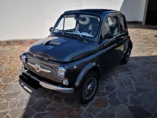 Foto 6 di 6: FIAT 500  