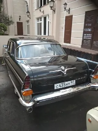 Foto 3 di 16: GAZ Other  GAZ-13 Chaika 