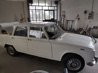 Foto 11 di 19: ALFA ROMEO Giulia 1300 TI 
