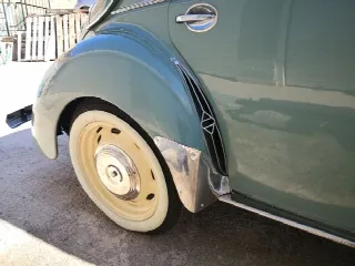 Foto 5 di 9: RENAULT 4CV R1062