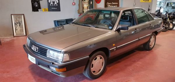 AUDI 200 2.2 turbo  