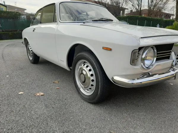 ALFA ROMEO Giulia GT 1600 VELOCE