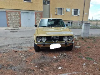 Foto 3 di 7: ALFA ROMEO Alfetta 1800