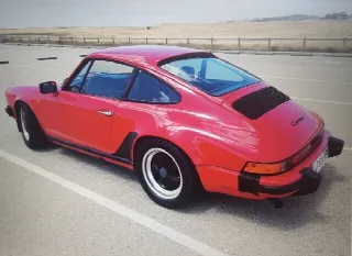 Foto 4 di 6: PORSCHE 911 