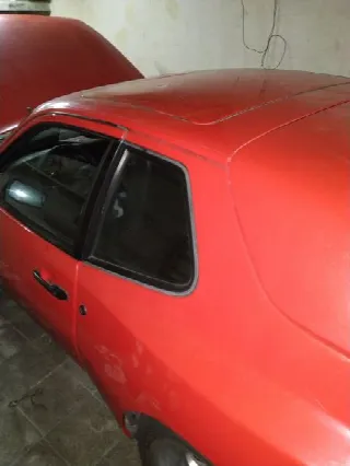Foto 2 di 6: PORSCHE 944 turbo 220 hp 