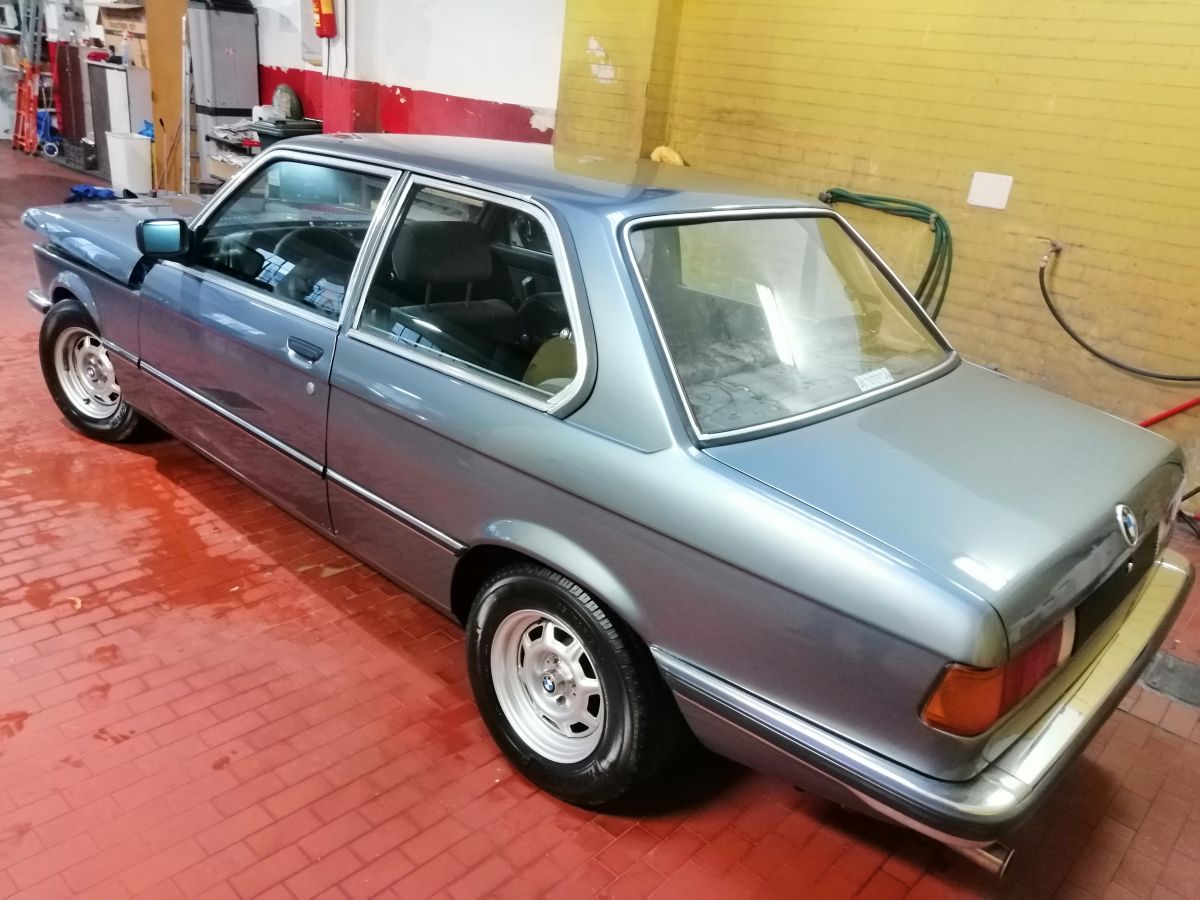 BMW 3 Series (1975-1983) e21 323i  
