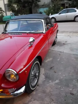 Foto 4 di 5: MG MGB 1800 MK1 ROADSTER SPIDER  