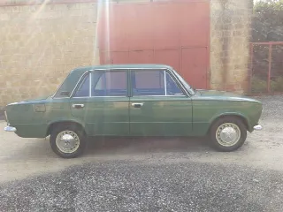 Foto 1 di 5: FIAT 124 1.2 stoppone   