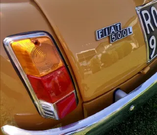 Foto 5 di 19: FIAT 500 Lusso  