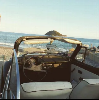 Foto 4 di 4: Volkswagen Kaefer Cabriolet  