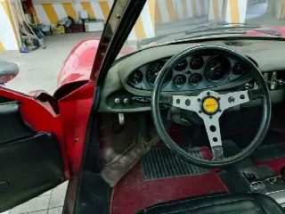 Foto 5 di 9: FERRARI 246 Dino (1969-1974) GT   