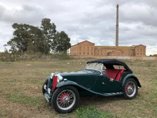 Foto 4 di 6: MG TC Roadster 