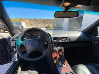 Foto 9 di 12: MERCEDES-BENZ SL(1989-2001)  320 