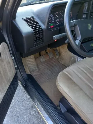 Foto 2 di 10: LANCIA Thema 2000 turbo  