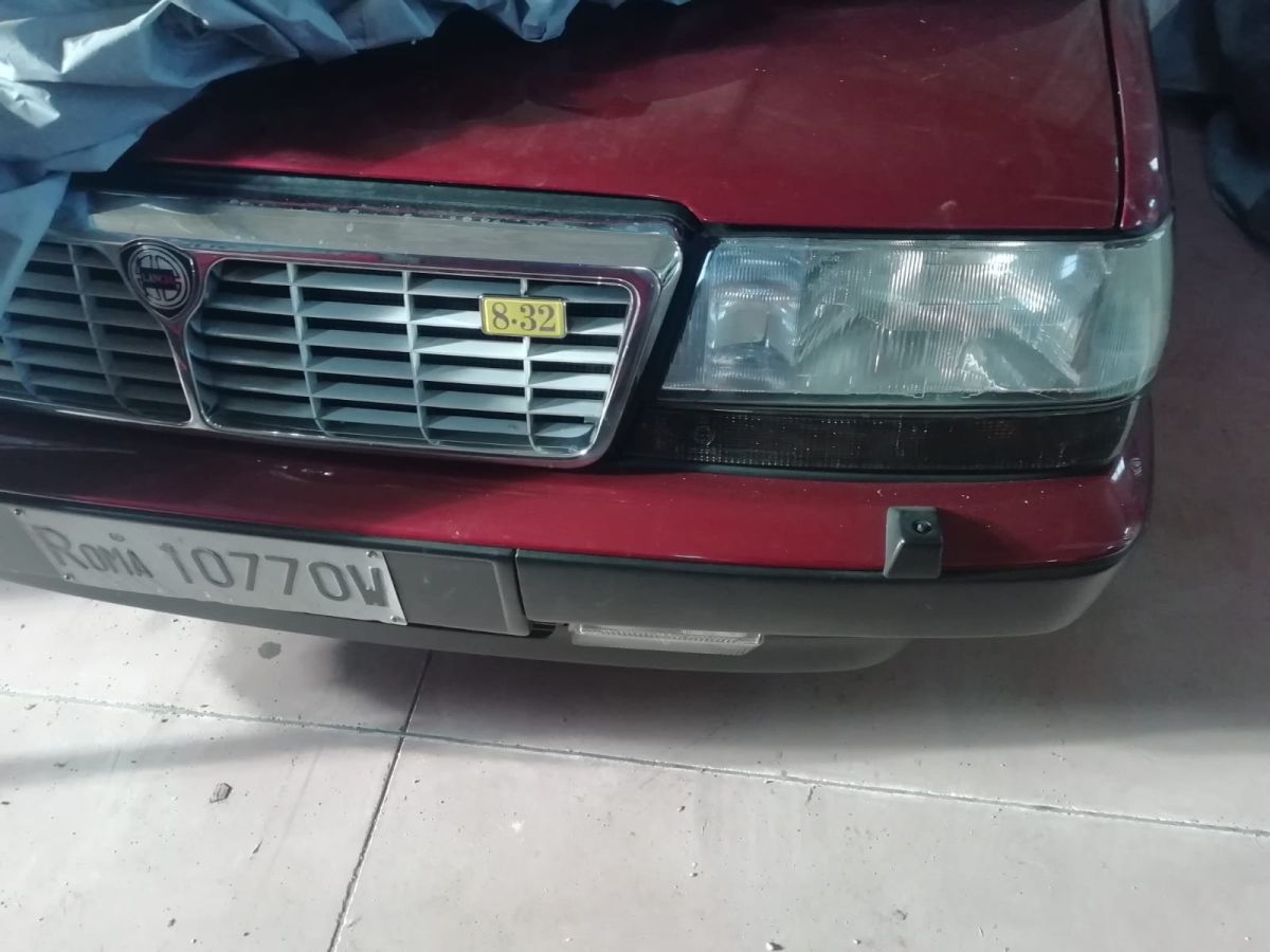 LANCIA Thema 8.32 