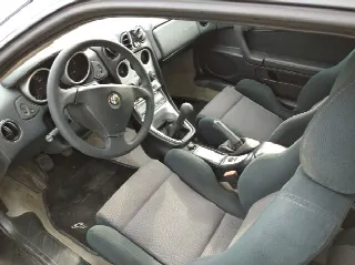 Foto 4 di 8: ALFA ROMEO GTV 1.8 16 valvole Twin Spark   
