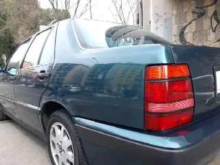 Foto 3 di 6: LANCIA Thema 2.0 16v ls   