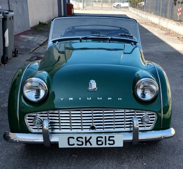 TRIUMPH TR3   